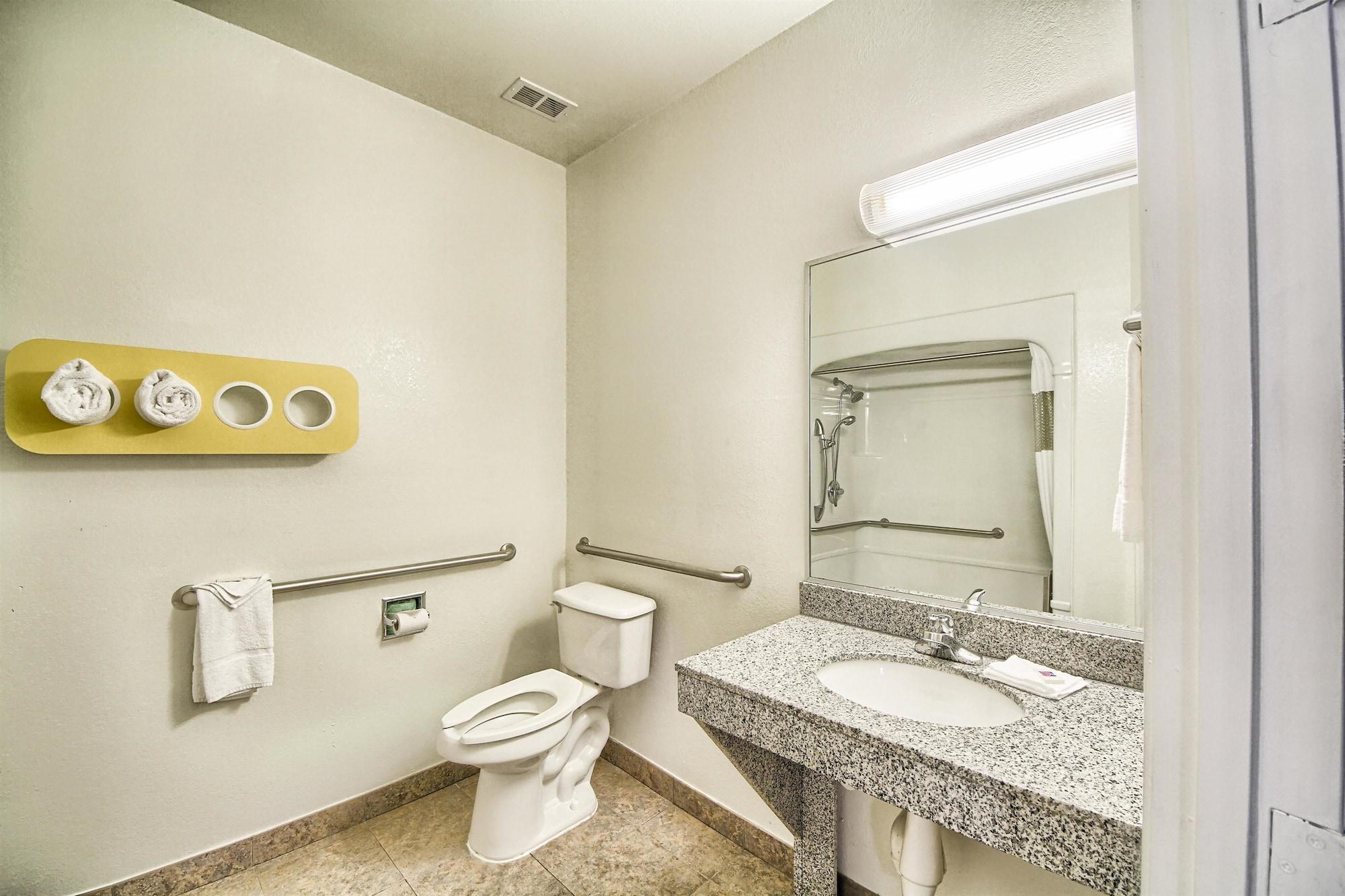 Motel 6-Mission, Tx Bagian luar foto