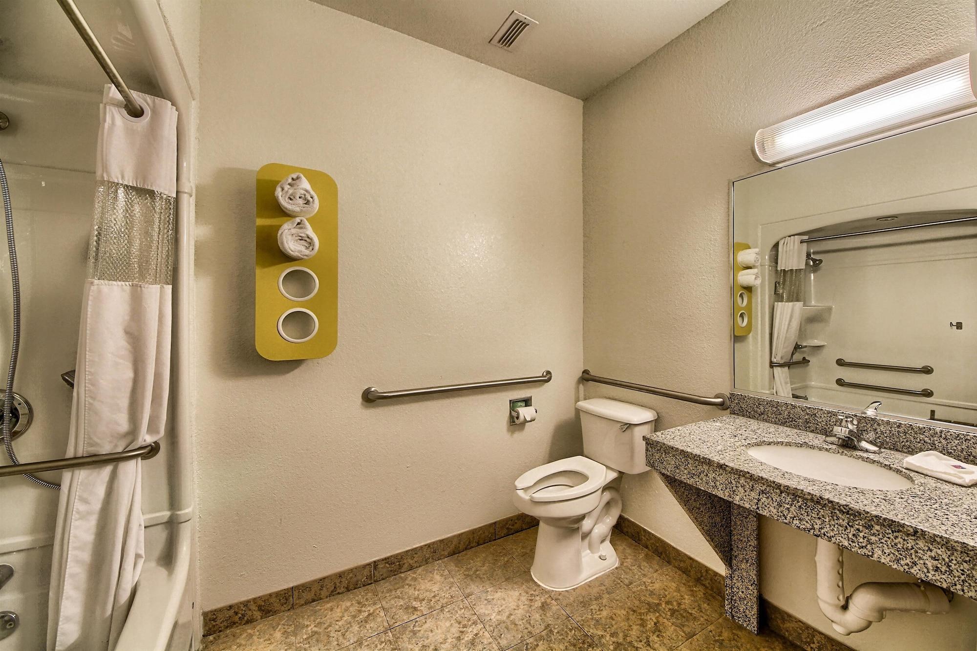 Motel 6-Mission, Tx Bagian luar foto