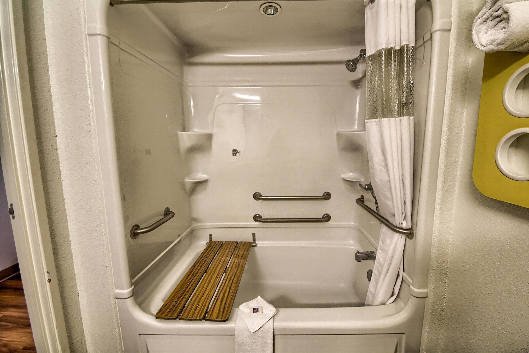 Motel 6-Mission, Tx Bagian luar foto