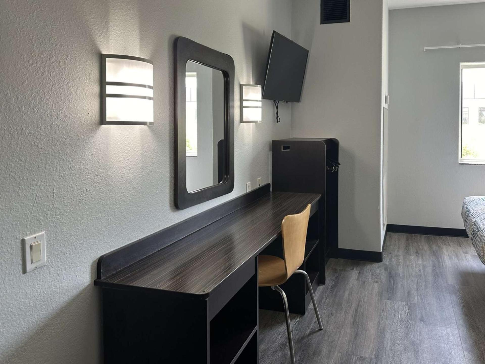Motel 6-Mission, Tx Bagian luar foto