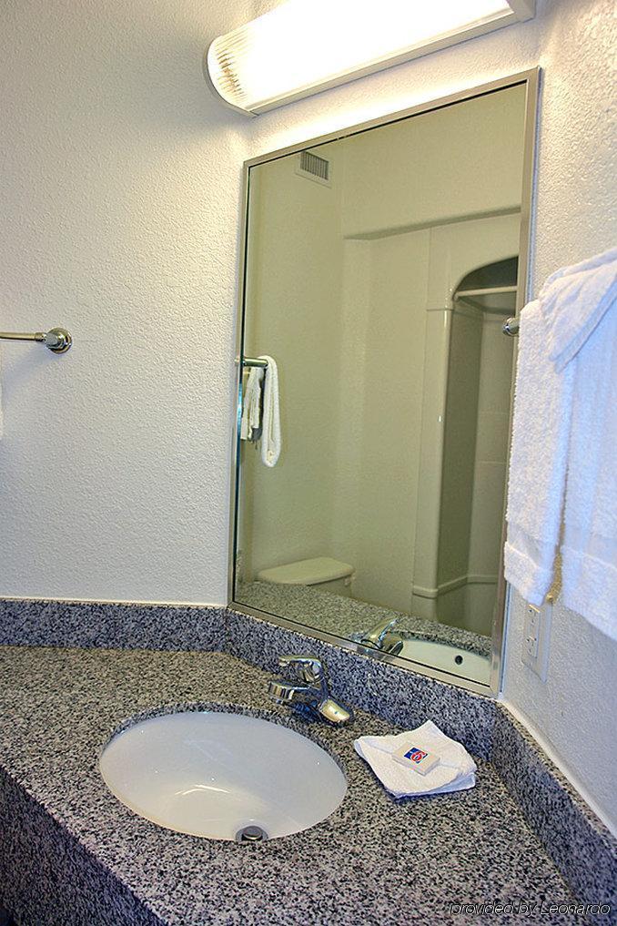 Motel 6-Mission, Tx Bagian luar foto