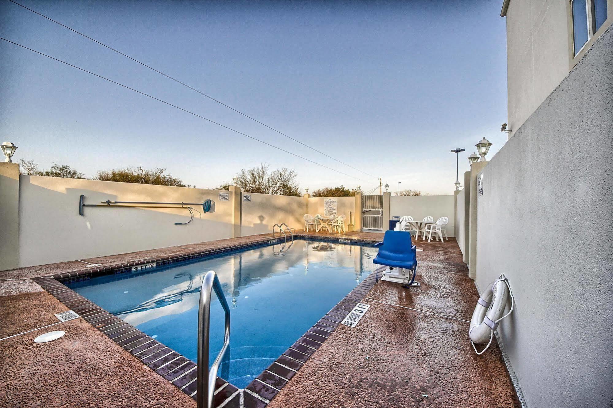 Motel 6-Mission, Tx Bagian luar foto