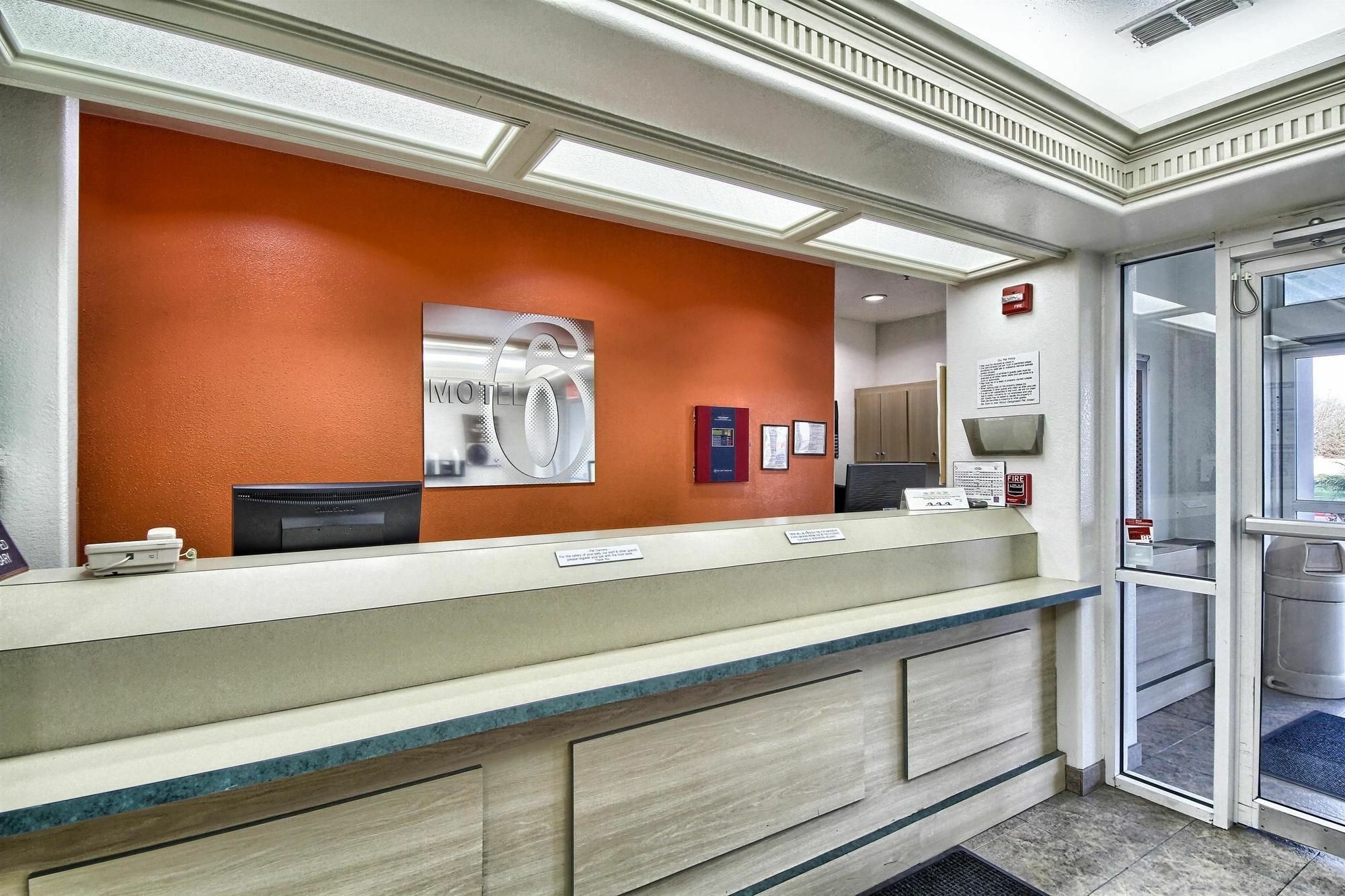 Motel 6-Mission, Tx Bagian luar foto